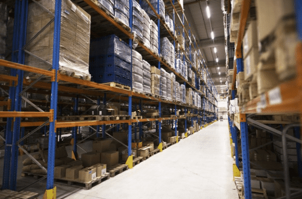 Crescimento do e-commerce aumenta a demanda por galpões logísticos
